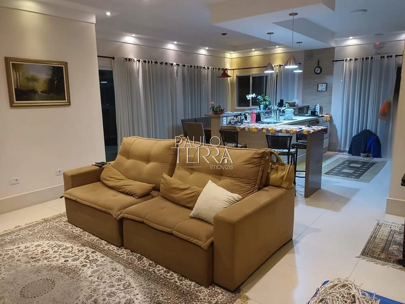 Sobrado de Alto Padrão à Venda no Condomínio Jardim Oásis – 3 Suítes com Closet, Piscina e Privacidade Total – Taubaté/SP: 9ª foto da galeria de imagens do imóvel