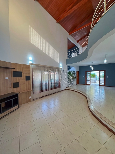 Casa à venda no condomínio Taubaté Village com 4 quartos e terreno grande: 4ª foto da galeria de imagens do imóvel