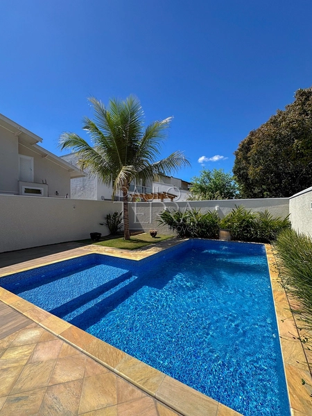 Sobrado à Venda no Condomínio Campos do Conde Versailles em Tremembé | 3 Suítes | Piscina | Área Gourmet: 37ª foto da galeria de imagens do imóvel