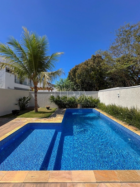 Sobrado à Venda no Condomínio Campos do Conde Versailles em Tremembé | 3 Suítes | Piscina | Área Gourmet: 3ª foto da galeria de imagens do imóvel