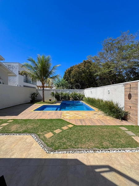 Sobrado à Venda no Condomínio Campos do Conde Versailles em Tremembé | 3 Suítes | Piscina | Área Gourmet: 4ª foto da galeria de imagens do imóvel