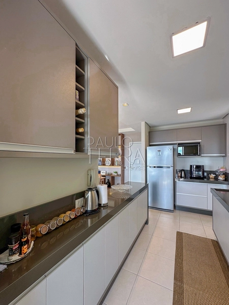 Apartamento 3 dormitórios, varanda gourmet e 2 vagas. Vista livre para Serra da Mantiqueira. Edifício Vert Residence Taubaté SP : 14ª foto da galeria de imagens do imóvel