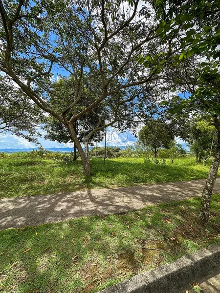 Terreno à venda no Condomínio Ouroville – 350 m² | Vista para a Serra | Taubaté-SP: 3ª foto da galeria de imagens do imóvel