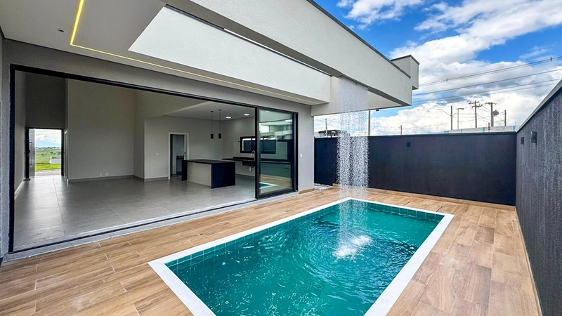 Casa térrea alto padrão com planejados, piscina e pronta para morar: 5ª foto da galeria de imagens do imóvel
