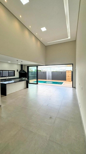 Casa térrea alto padrão com planejados, piscina e pronta para morar: 24ª foto da galeria de imagens do imóvel