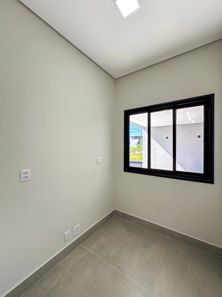 Casa térrea alto padrão com planejados, piscina e pronta para morar: 38ª foto da galeria de imagens do imóvel
