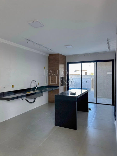 Casa à Venda no Condomínio Pérola do Vale em Tremembé | 3 Dormitórios, Escritório, Piscina, Área gourmet e Móveis Planejados : 7ª foto da galeria de imagens do imóvel