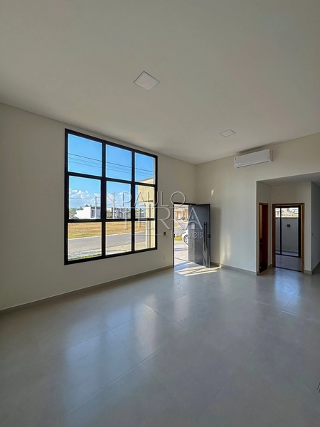 Casa à Venda no Condomínio Pérola do Vale em Tremembé | 3 Dormitórios, Escritório, Piscina, Área gourmet e Móveis Planejados : 2ª foto da galeria de imagens do imóvel