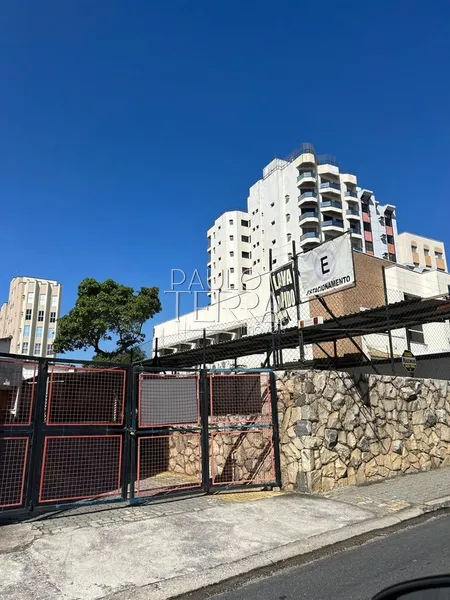 Terreno comercial no Centro de Taubaté SP com 16 metros de frente: 2ª foto da galeria de imagens do imóvel