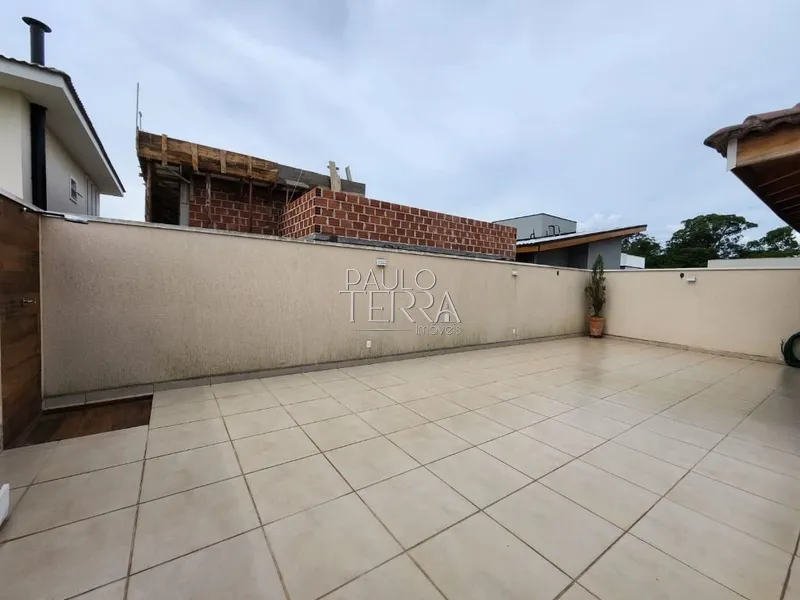 Sobrado semi mobiliado com armários, 4 suítes e quintal - Condomínio: 10ª foto da galeria de imagens do imóvel