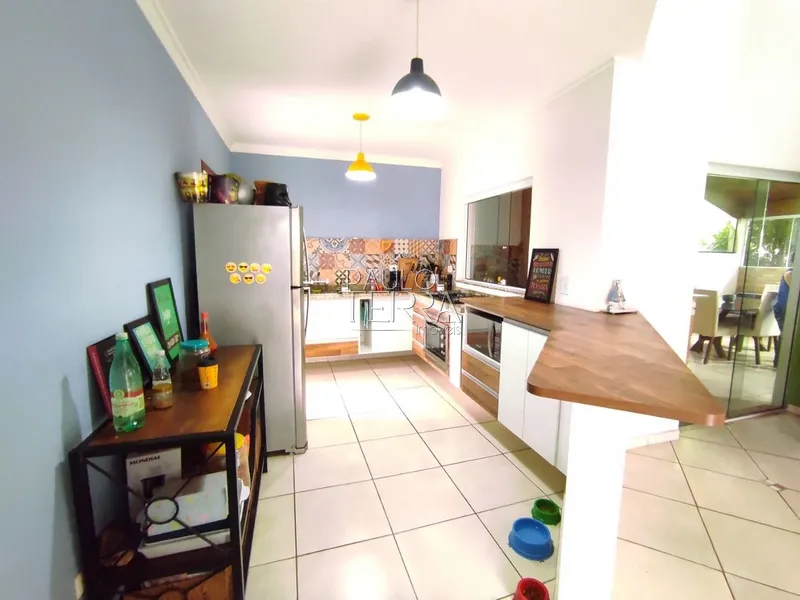Casa térrea com mezanino no Condomínio Hipica Pinheiro em Taubaté SP: 8ª foto da galeria de imagens do imóvel