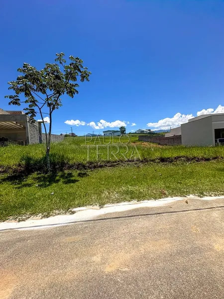 Terreno à Venda no Condomínio Village da Serra – Tremembé/SP: 3ª foto da galeria de imagens do imóvel
