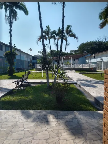Sobrado em Ubatuba SP - Condomínio com piscina: 3ª foto da galeria de imagens do imóvel