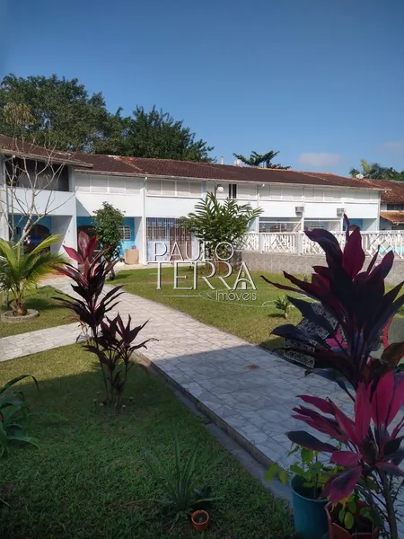 Sobrado em Ubatuba SP - Condomínio com piscina: 5ª foto da galeria de imagens do imóvel