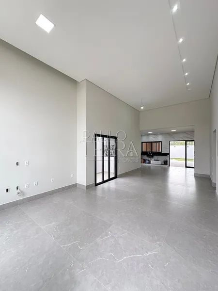 Casa nova 3 suítes, escritório e quintal grande. Condomínio em Taubaté: 3ª foto da galeria de imagens do imóvel