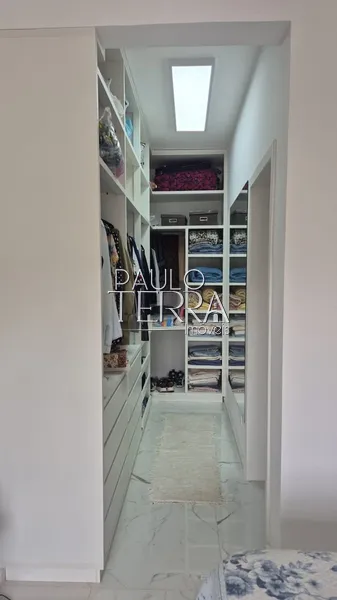 Casa nova 4 suítes, piscina e armários. Condomínio Cyrela, Taubaté SP: 16ª foto da galeria de imagens do imóvel