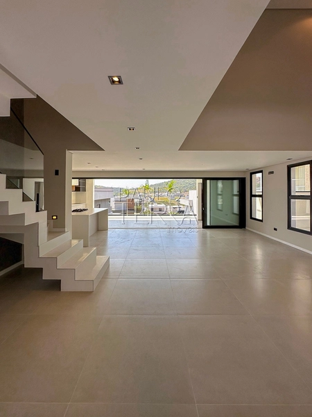 Casa nova com 4 quartos, piscina, área gourmet e planejados. Condomínio Cyrela Landscape Taubaté: 6ª foto da galeria de imagens do imóvel