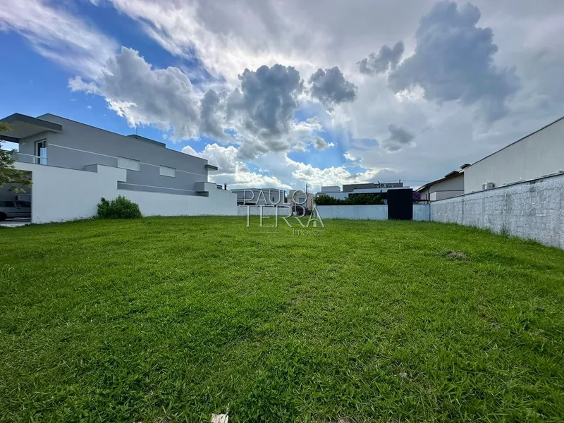 Terreno 600 m2 à venda no condomínio Ouroville em Taubaté SP: 1ª foto da galeria de imagens do imóvel