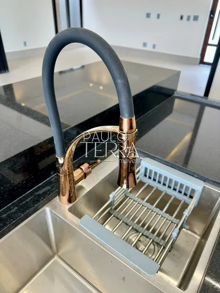 Casa térrea nova alto padrão e moderna! 3 suítes e piscina! Condomínio: 27ª foto da galeria de imagens do imóvel