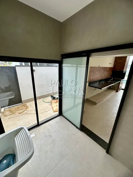 Casa térrea nova alto padrão e moderna! 3 suítes e piscina! Condomínio: 33ª foto da galeria de imagens do imóvel