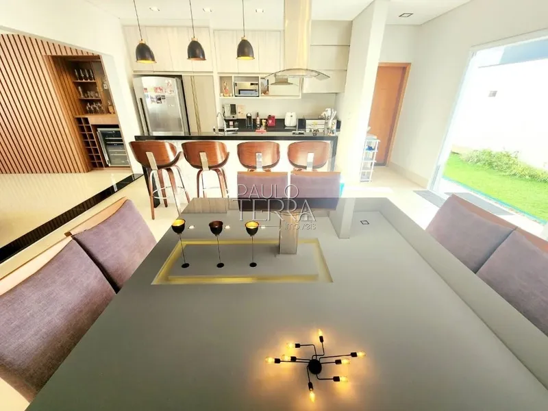 Casa moderna, ambientes integrados, planejados e 3 suítes. Ouroville: 4ª foto da galeria de imagens do imóvel