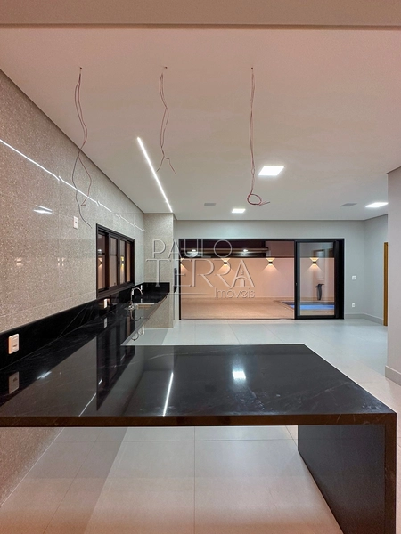 Casa à Venda no Condomínio Quinta das Palmeiras em Taubaté | 3 Suítes, Piscina e Gourmet: 4ª foto da galeria de imagens do imóvel