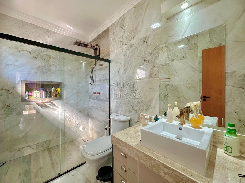 Sobrado no Condomínio Araucárias em Tremembé | 3 quartos sendo 2 suítes com closet, área gourmet integrada e piscina: 36ª foto da galeria de imagens do imóvel