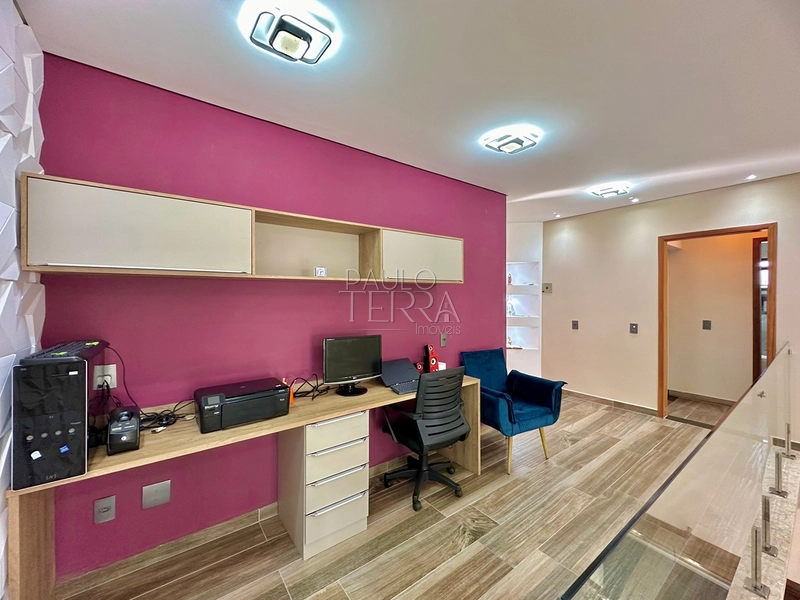 Sobrado no Condomínio Araucárias em Tremembé | 3 quartos sendo 2 suítes com closet, área gourmet integrada e piscina: 31ª foto da galeria de imagens do imóvel