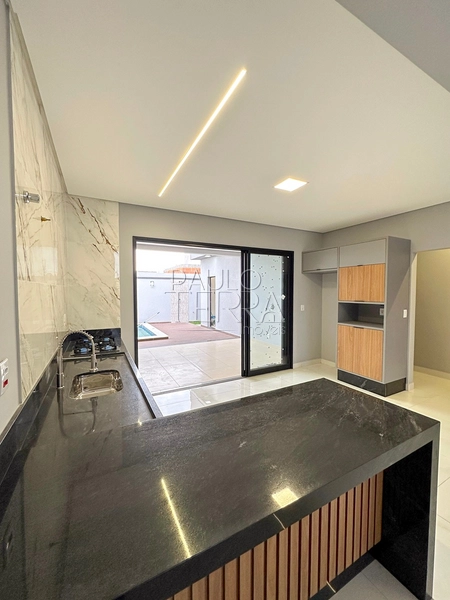 Casa no Condomínio Pérola do Vale com piscina, armários planejados e 3 quartos (1 suíte): 8ª foto da galeria de imagens do imóvel
