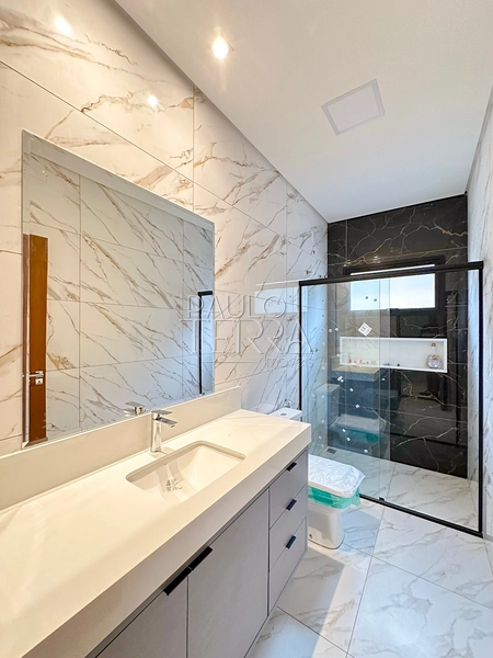 Casa no Condomínio Pérola do Vale com piscina, armários planejados e 3 quartos (1 suíte): 38ª foto da galeria de imagens do imóvel