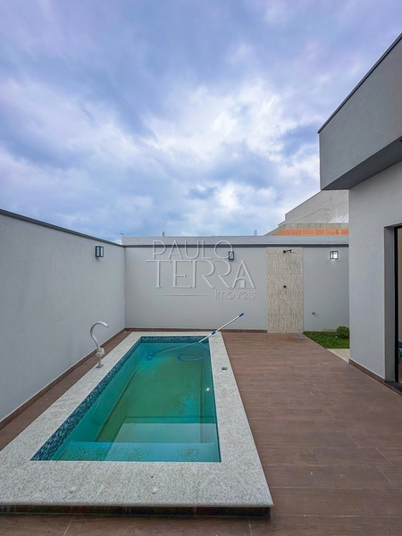 Casa no Condomínio Pérola do Vale com piscina, armários planejados e 3 quartos (1 suíte): 15ª foto da galeria de imagens do imóvel
