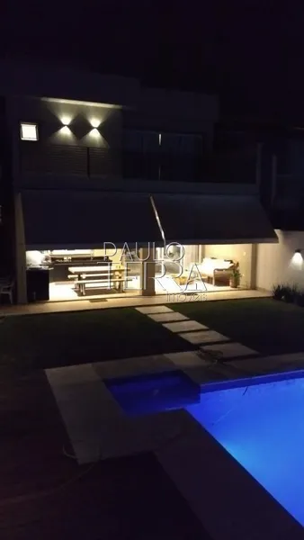 Sobrado alto padrão com 3 suítes, quintal, piscina e sauna. Condomínio: 8ª foto da galeria de imagens do imóvel
