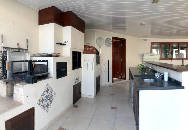 Casa de alto padrão com 4 suítes e piscina. Condomínio Taubaté Village: 9ª foto da galeria de imagens do imóvel