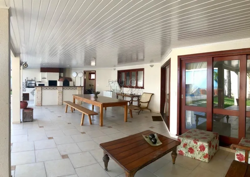 Casa de alto padrão com 4 suítes e piscina. Condomínio Taubaté Village: 7ª foto da galeria de imagens do imóvel