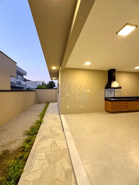 Casa Térrea Nova à Venda no Condomínio Ouro Ville em Taubaté/SP – 3 Dormitórios, Área Gourmet e Planejados: 5ª foto da galeria de imagens do imóvel