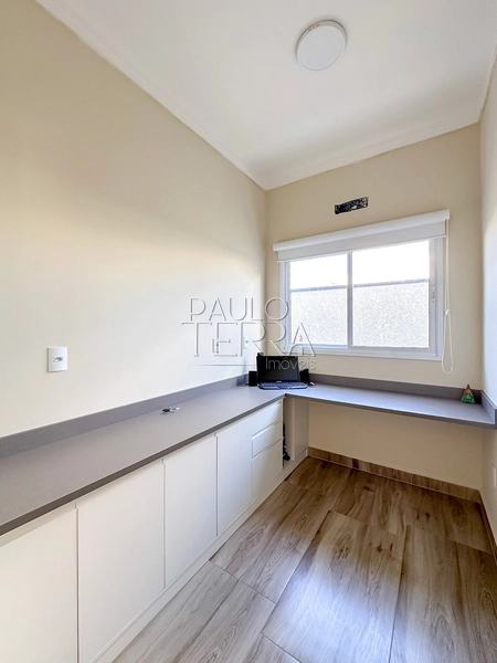 Casa à Venda no Condomínio Terrazzo di Itália em Taubaté – 4 quartos (2 suítes), 2 Escritórios, Energia Solar e Quintal Gramado: 15ª foto da galeria de imagens do imóvel