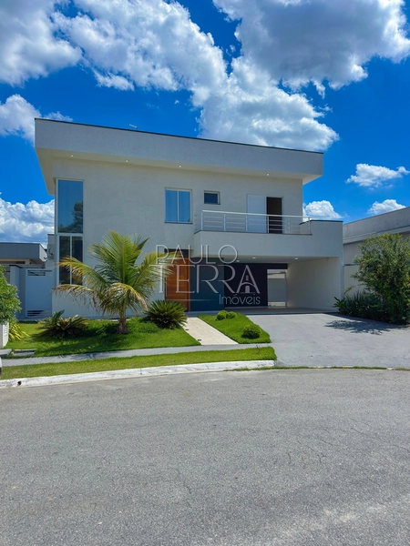 Casa à Venda no Condomínio Terrazzo di Itália em Taubaté – 4 quartos (2 suítes), 2 Escritórios, Energia Solar e Quintal Gramado: 2ª foto da galeria de imagens do imóvel