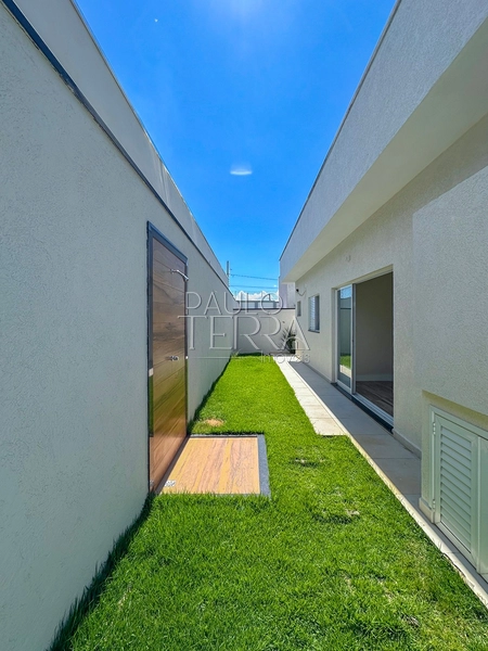 Casa à Venda no Condomínio Terrazzo di Itália em Taubaté – 4 quartos (2 suítes), 2 Escritórios, Energia Solar e Quintal Gramado: 32ª foto da galeria de imagens do imóvel