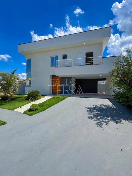 Casa à Venda no Condomínio Terrazzo di Itália em Taubaté – 4 quartos (2 suítes), 2 Escritórios, Energia Solar e Quintal Gramado: 3ª foto da galeria de imagens do imóvel
