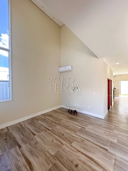 Casa à Venda no Condomínio Terrazzo di Itália em Taubaté – 4 quartos (2 suítes), 2 Escritórios, Energia Solar e Quintal Gramado: 8ª foto da galeria de imagens do imóvel