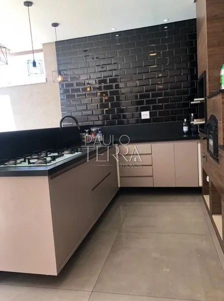 Casa alto padrão semi mobiliada, com 4 suítes e piscina! Condomínio: 32ª foto da galeria de imagens do imóvel