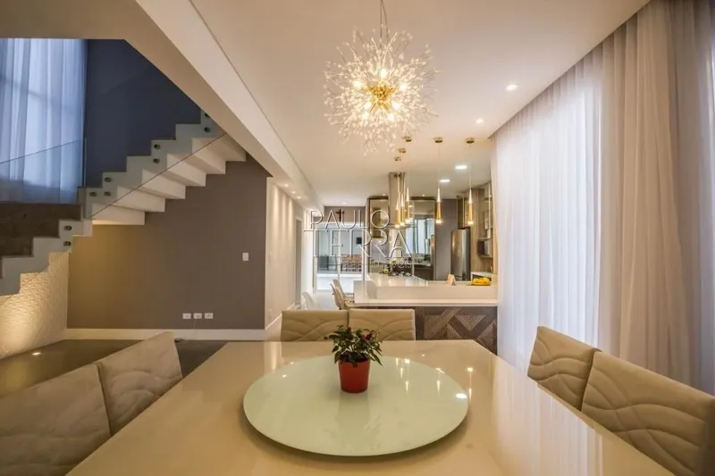 Casa alto padrão semi mobiliada, com 4 suítes e piscina! Condomínio: 4ª foto da galeria de imagens do imóvel
