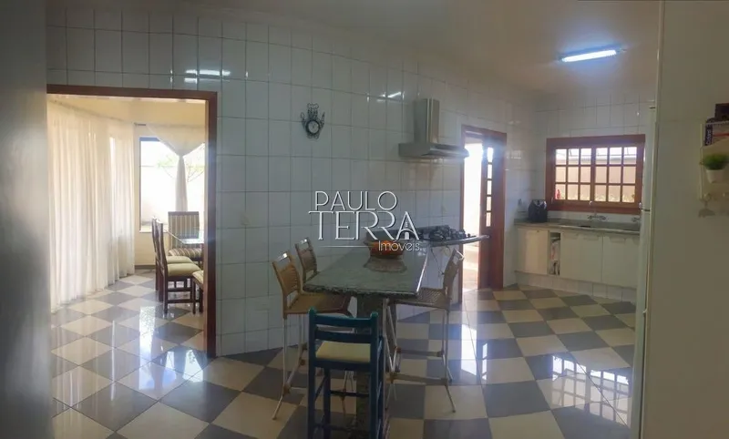 Sobrado com 3 suítes e quintal gramado - Condomínio Taubaté Village: 12ª foto da galeria de imagens do imóvel