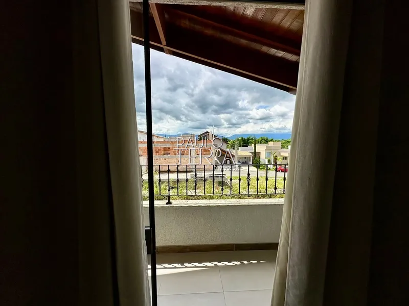 Sobrado 4 dormitórios no Condomínio Campos Do Conde II - Tremembé SP: 2ª foto da galeria de imagens do imóvel