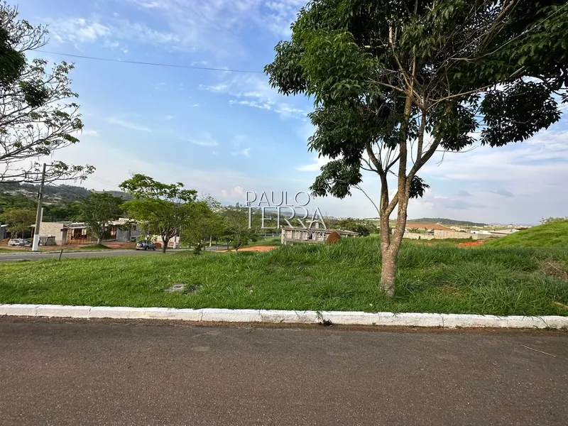 Terreno de esquina com mais de 1000 m2 condomínio fechado - Taubaté SP: 1ª foto da galeria de imagens do imóvel