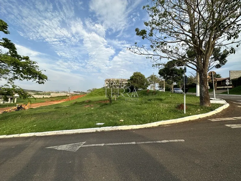 Terreno de esquina com mais de 1000 m2 condomínio fechado - Taubaté SP: 3ª foto da galeria de imagens do imóvel