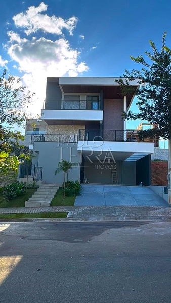 Sobrado alto padrão com armários planejados, escritório, 3 suítes e piscina. Condomínio fechado em Taubaté SP: 1ª foto da galeria de imagens do imóvel