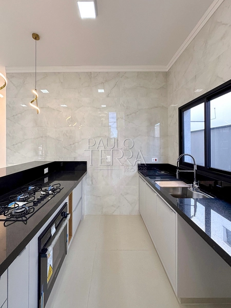 Casa com 4 quartos em Taubaté no Condomínio Ouroville | Armários, churrasqueira e piscina: 13ª foto da galeria de imagens do imóvel