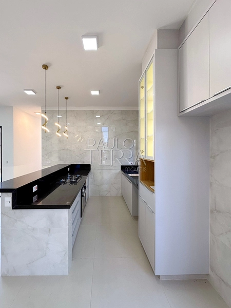 Casa com 4 quartos em Taubaté no Condomínio Ouroville | Armários, churrasqueira e piscina: 11ª foto da galeria de imagens do imóvel