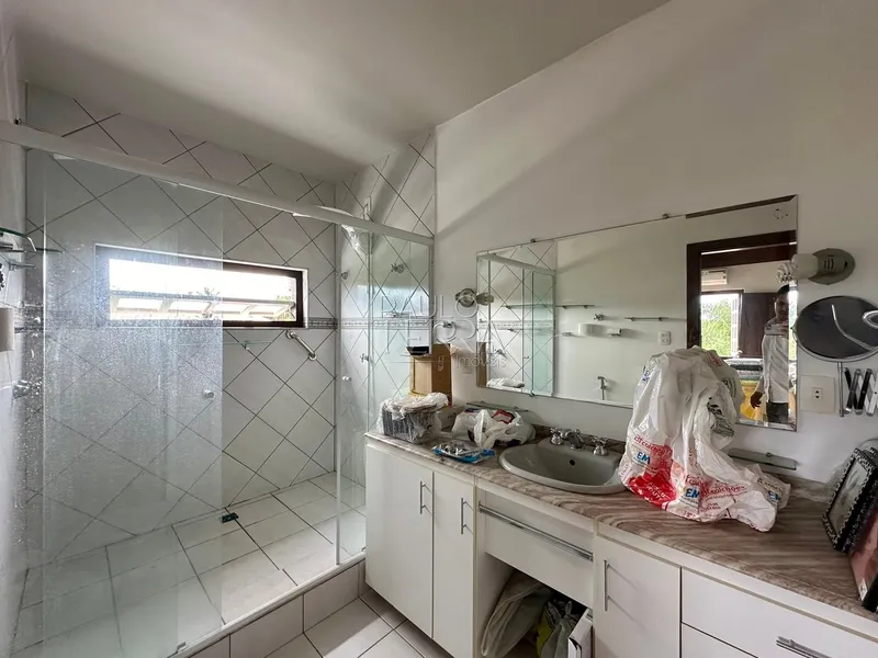 Linda casa com piscina no Condomínio Chácaras Cataguá em Taubaté SP: 109ª foto da galeria de imagens do imóvel